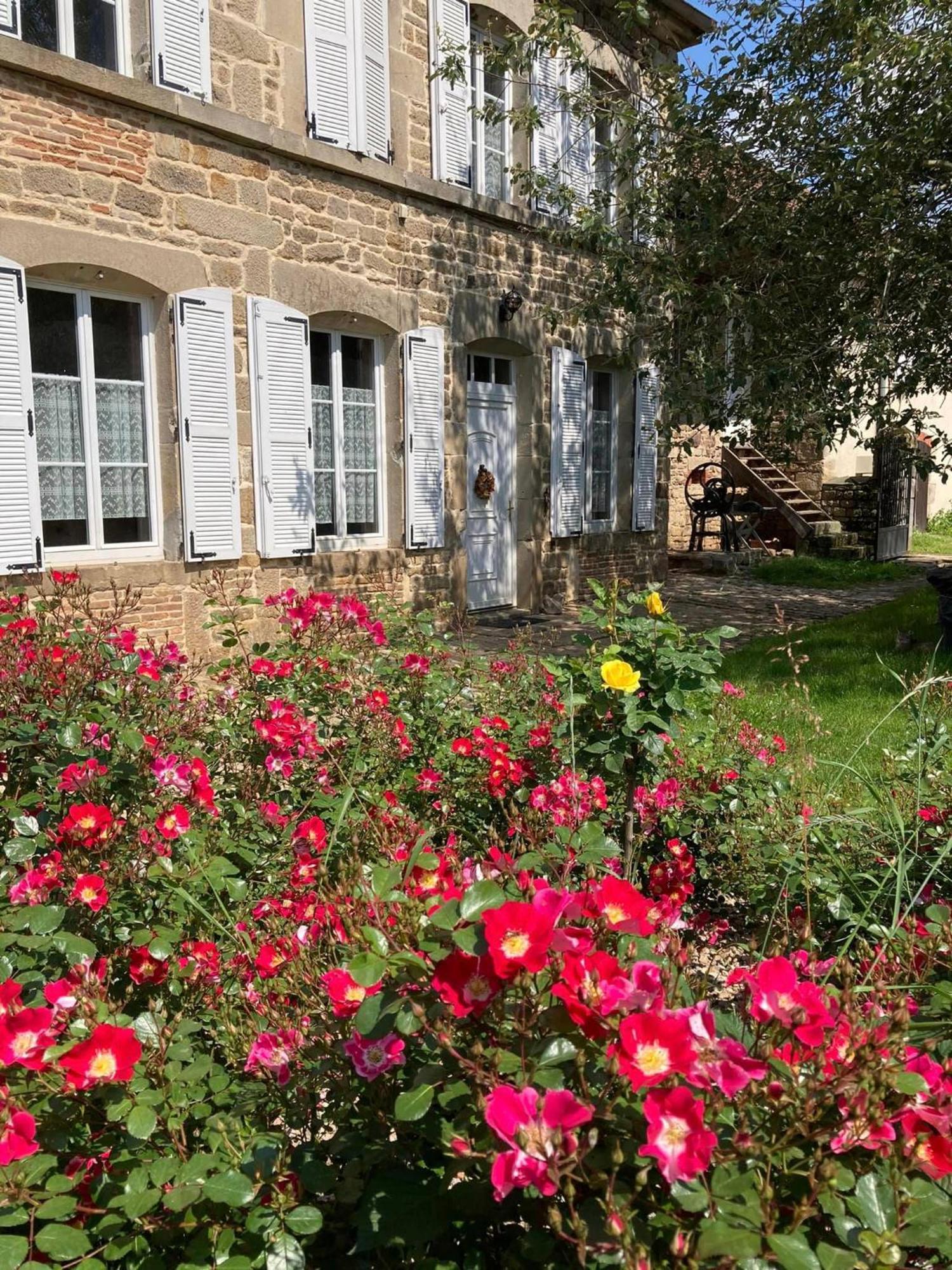 Morvan Séjours Antully Exterior foto